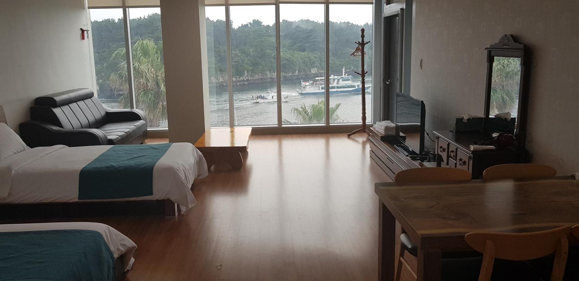 西姆故事度假屋 西归浦市 外观 照片