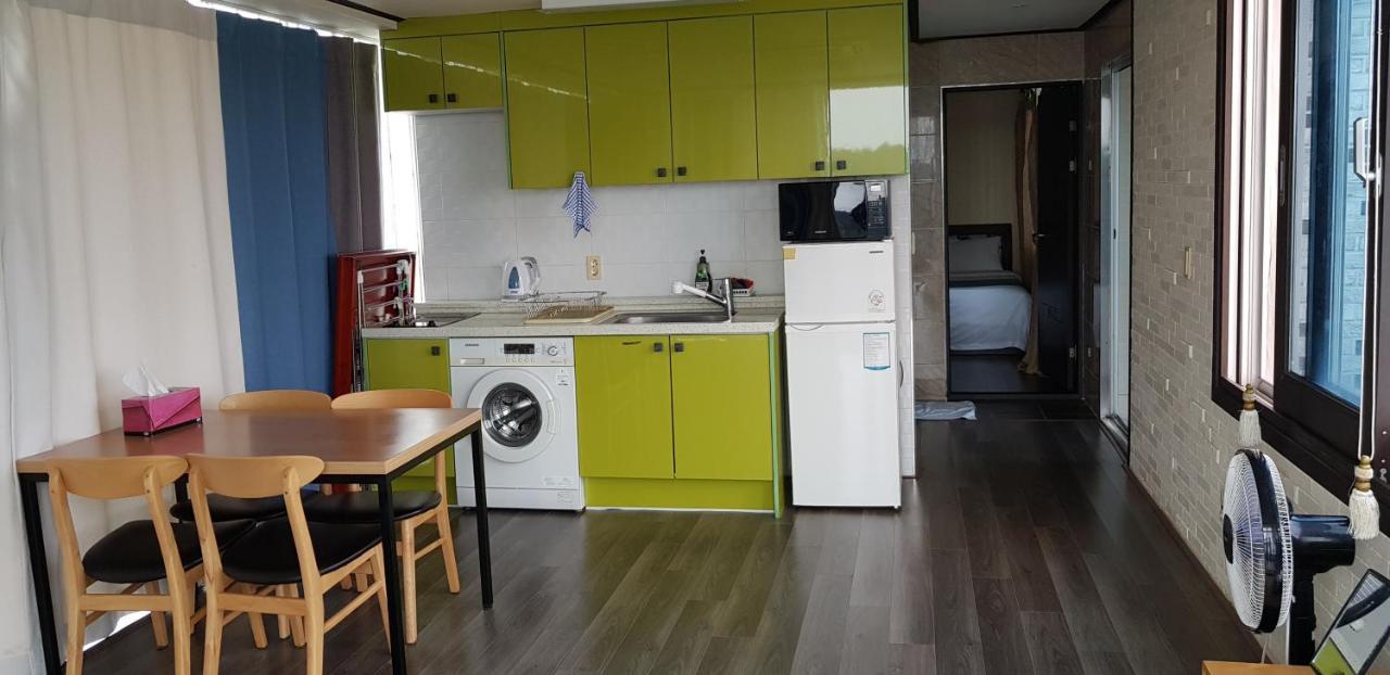 西姆故事度假屋 西归浦市 外观 照片