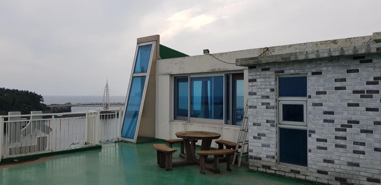 西姆故事度假屋 西归浦市 外观 照片